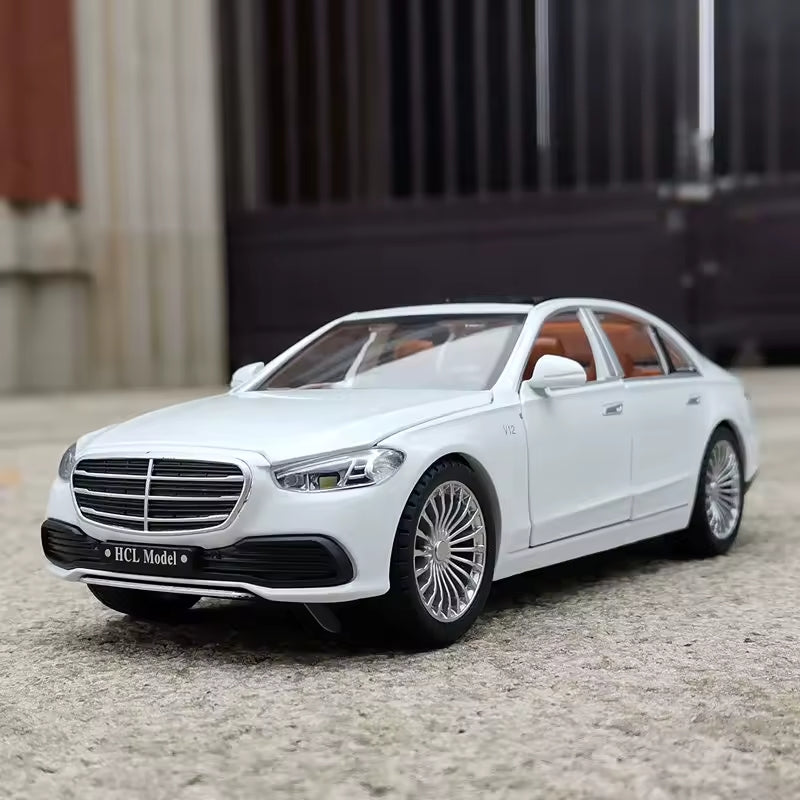 Modèle réduit Mercedes Benz Class S 600 v12 (1:22)